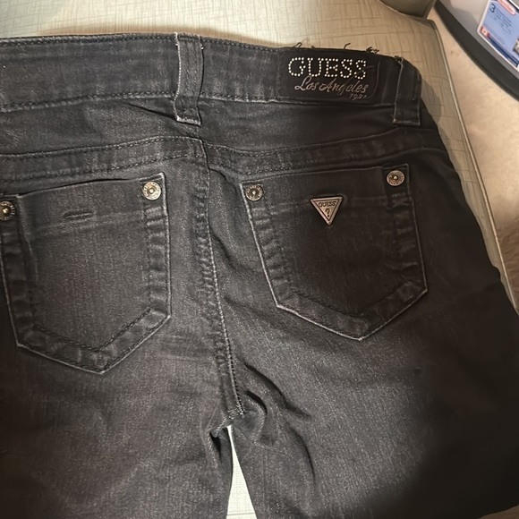 GUESS Body Sculpting Stretch Skinny Jeans - Picture 3 of 3